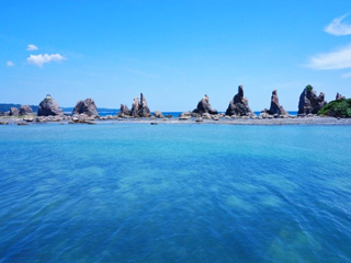串本・橋杭岩